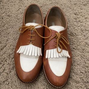 *MOVING, LAST CALL* UO Lace-Up Loafers
